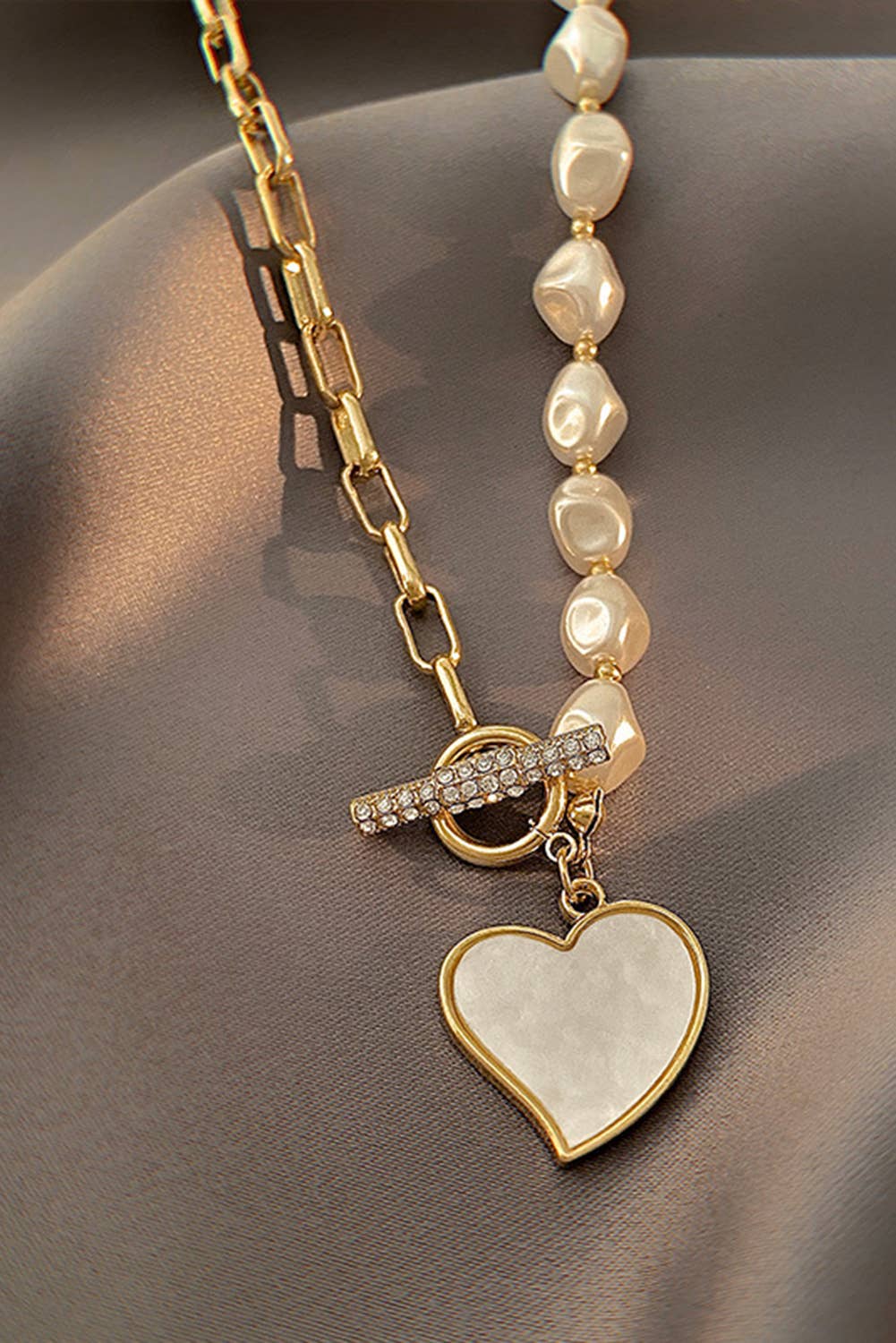 LDC Heart Pendant Rhinestone Decor Pearl Chain Necklace: Gold
