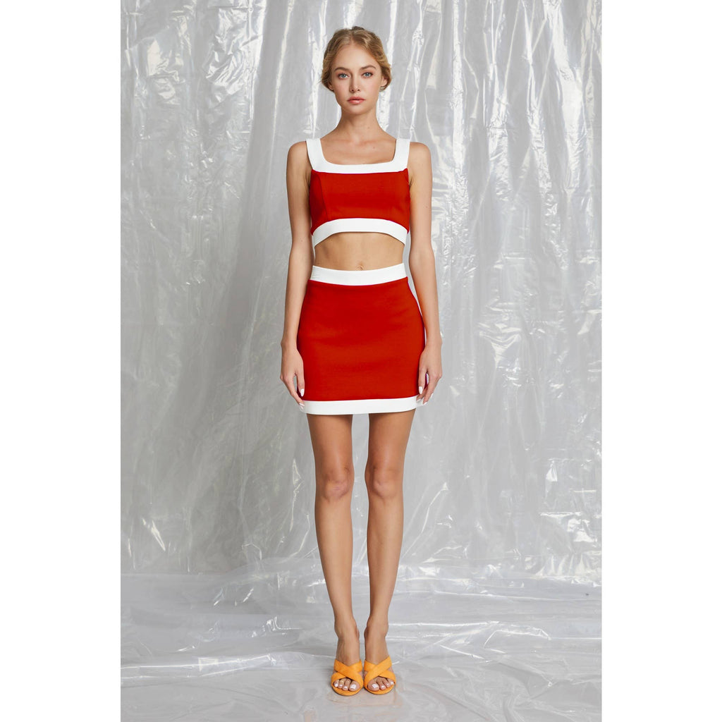 CONTRAST DETAIL TOP AND SKIRT SET: RED/WHITE