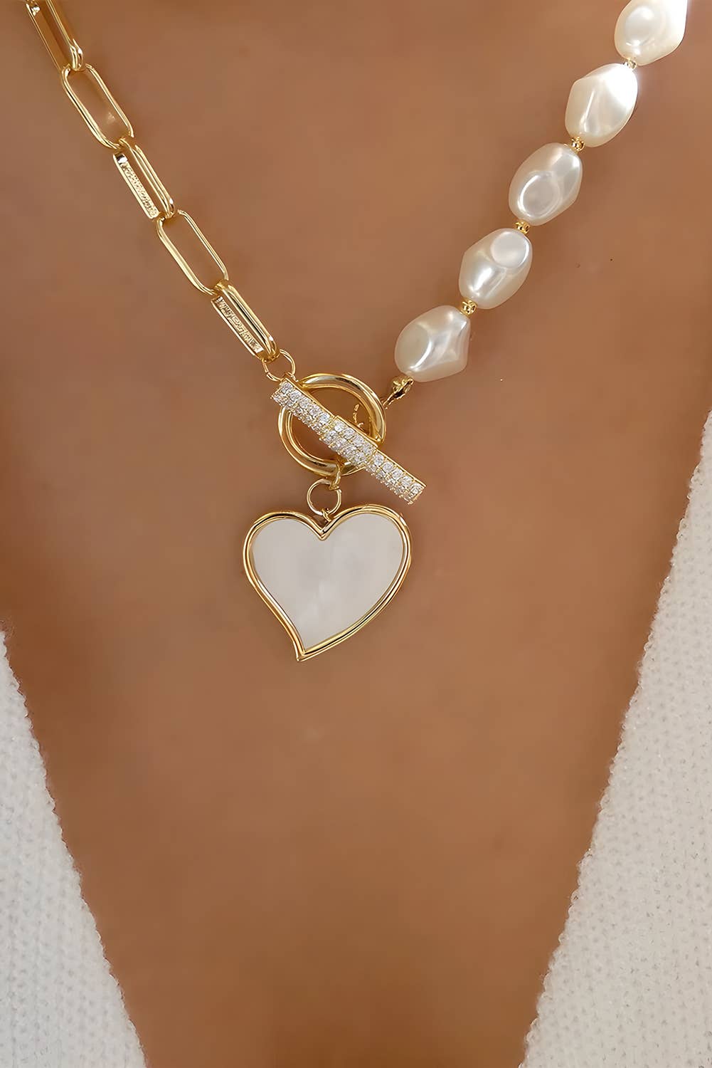 LDC Heart Pendant Rhinestone Decor Pearl Chain Necklace: Gold