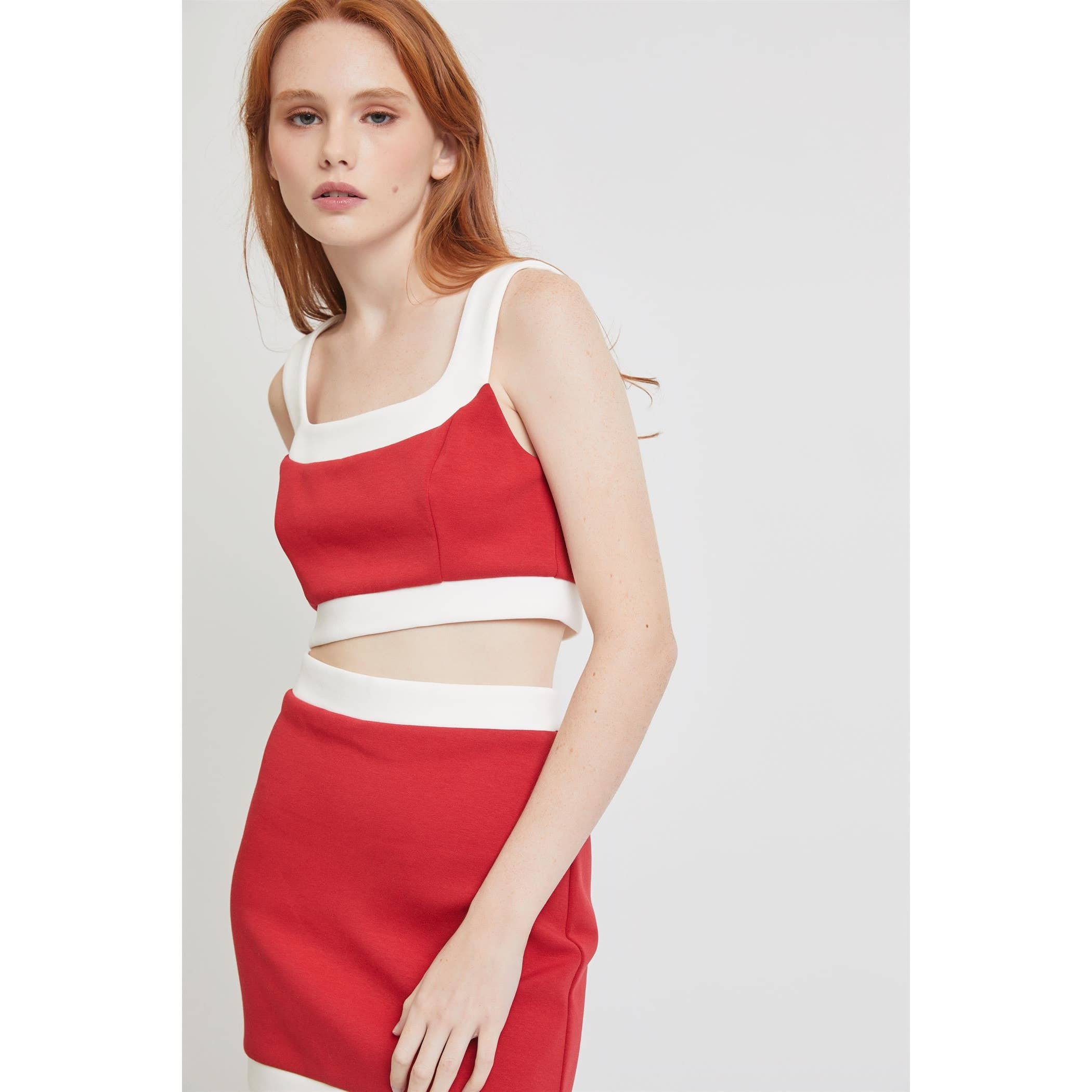 CONTRAST DETAIL TOP AND SKIRT SET: RED/WHITE