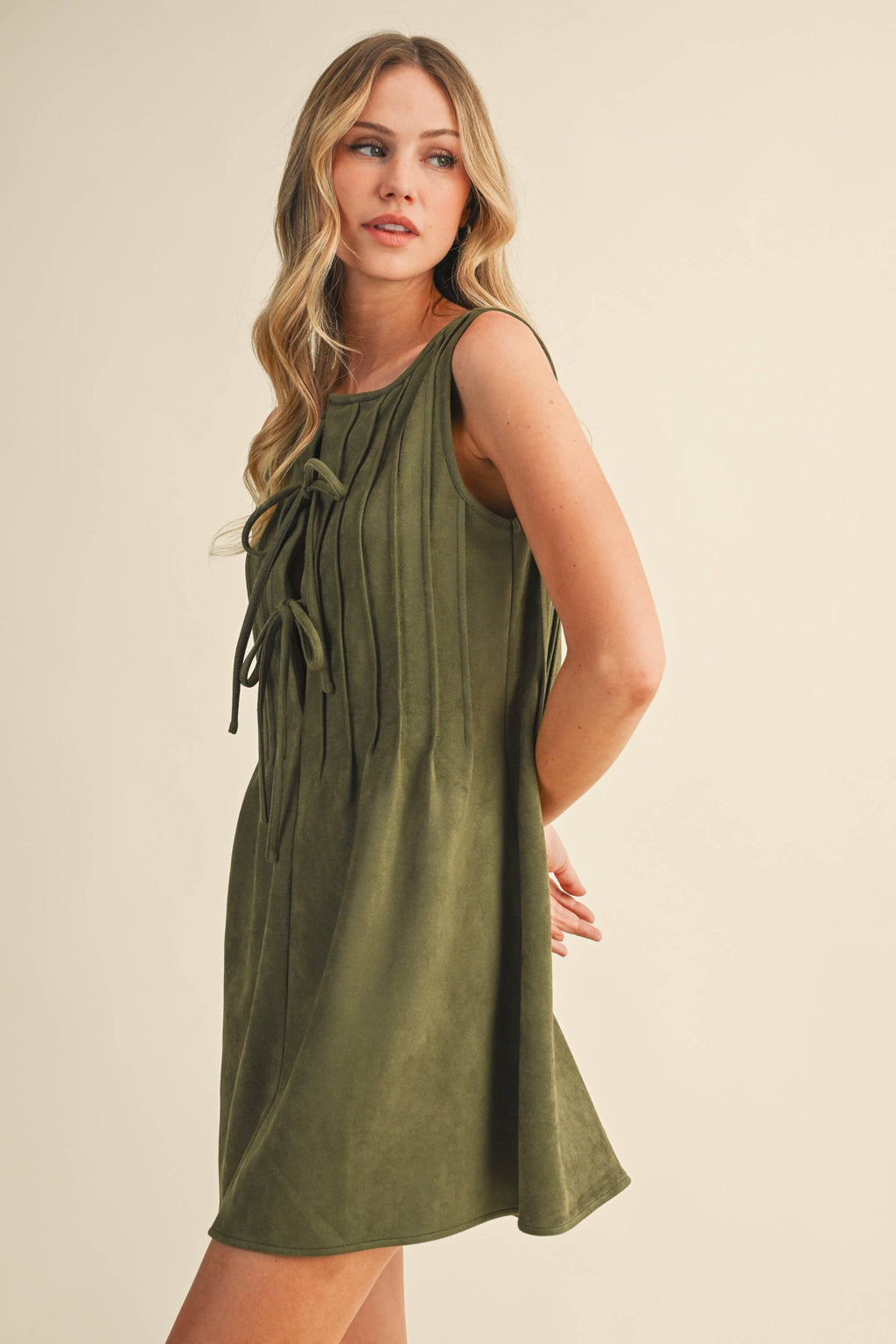 SUEDE PINTUCKED SLEEVELESS MINI DRESS: OLIVE